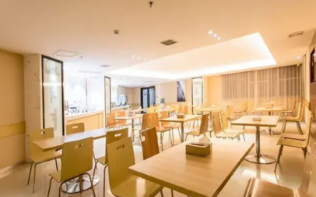 City Comfort Inn Hotel (Pingnan Bus Station Jiangbin Park)