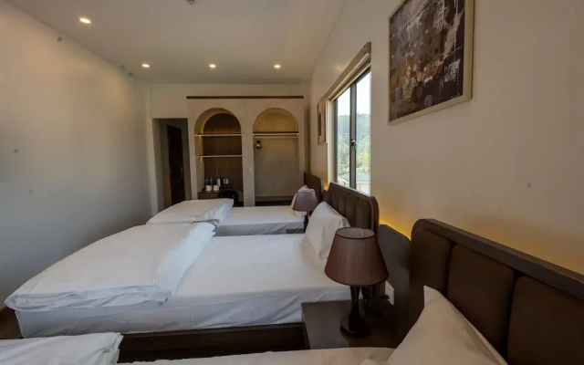 Odyssey Hotel 2