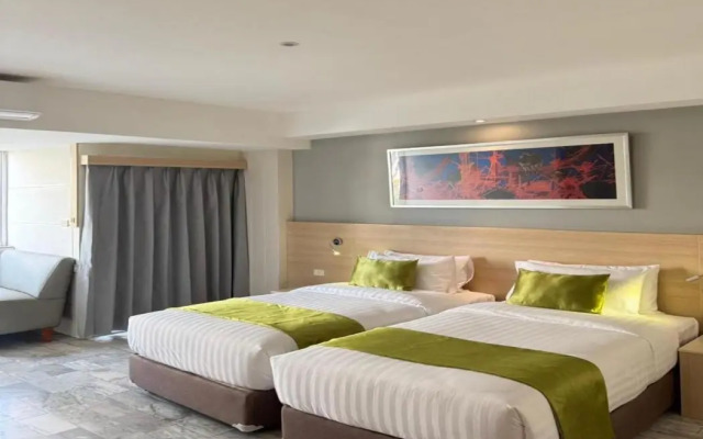iCheck inn Thapra