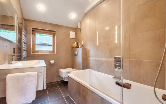 Entire Luxury Home and Garden Canterbury
