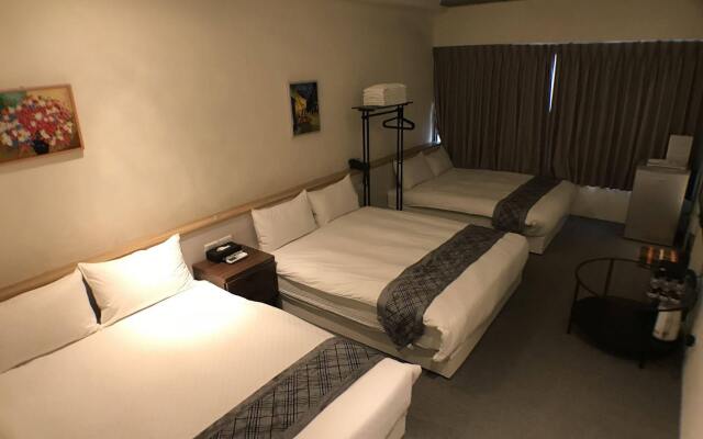 Royal Hotel