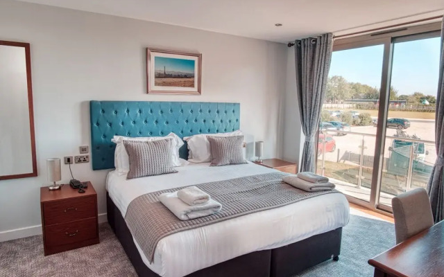 Cotswold Club Apartment Beech 4