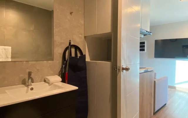 w Modern 1BR w AC Near Kennedy Park