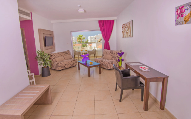 New Famagusta Hotel&Suites