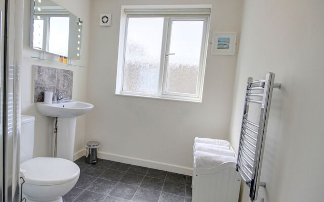 Kensington Court Holiday Apartments