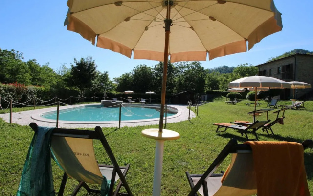 Villa ad Apecchio con Giardino