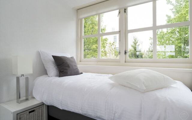 Idyllic Sloten apartment