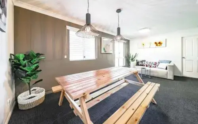 Calamvale Business or Holiday like Home