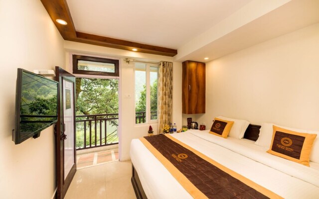 Foxoso The Mall Road