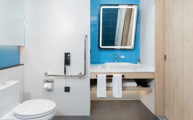 Holiday Inn Express Dalian Golden Pebble Beach