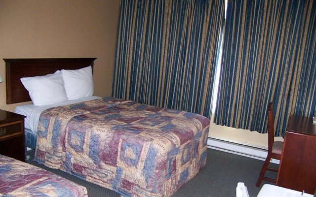 North Shore Wayside Inn