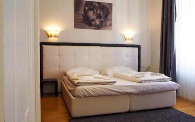 Zatecka 4 Old Town Apartment