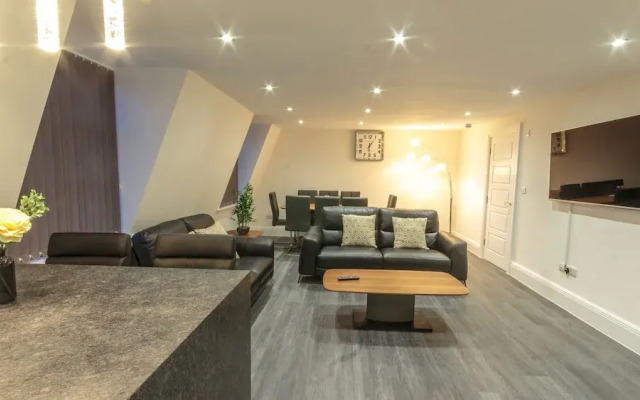 3 Bed- The Regency Suite