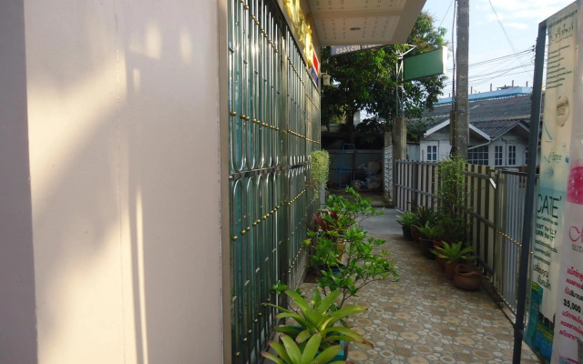 Sorn Waree Home Place