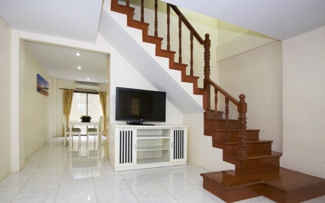 Corrib Village South Beach Beach Pattaya