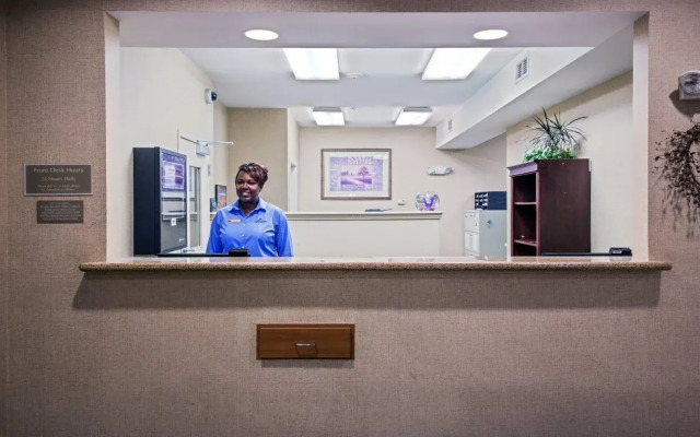 Candlewood Suites Windsor Locks Bradley Arpt by IHG