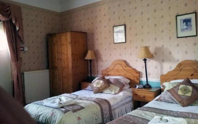 Roseglen Hotel