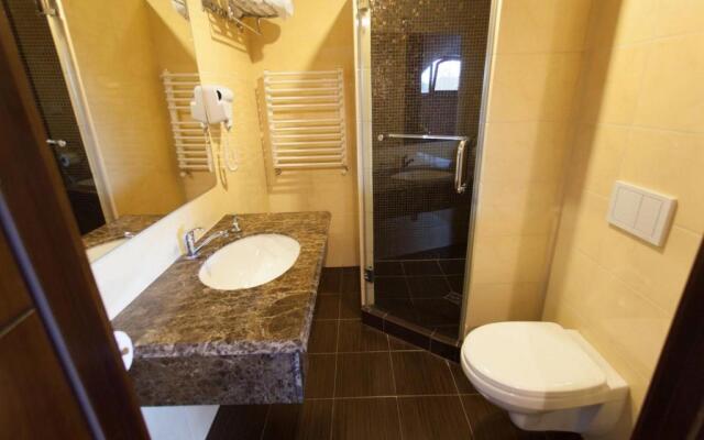 Gościniec pod Strzechą