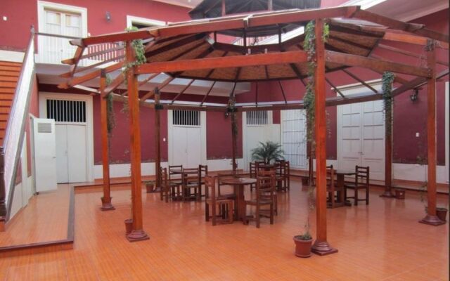 Hotel Colonial