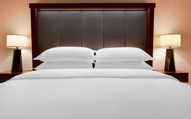 Sheraton Bloomington Hotel