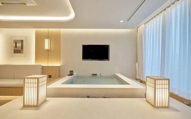 UH Suite The Coex