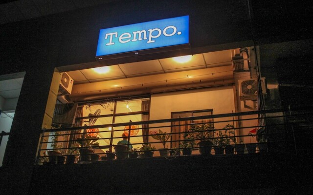 Tempo - Hostel