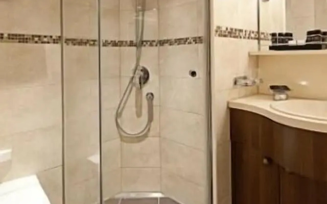 Crossgates Hotelship Medienhafen - Düsseldorf