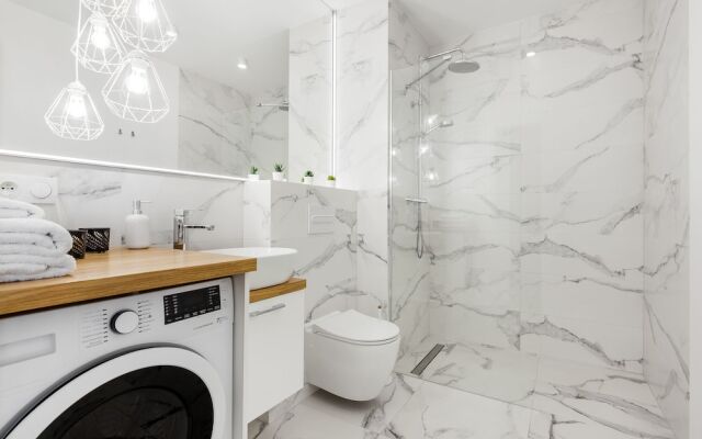 Frey Homes Waterlane Glamour &SPA