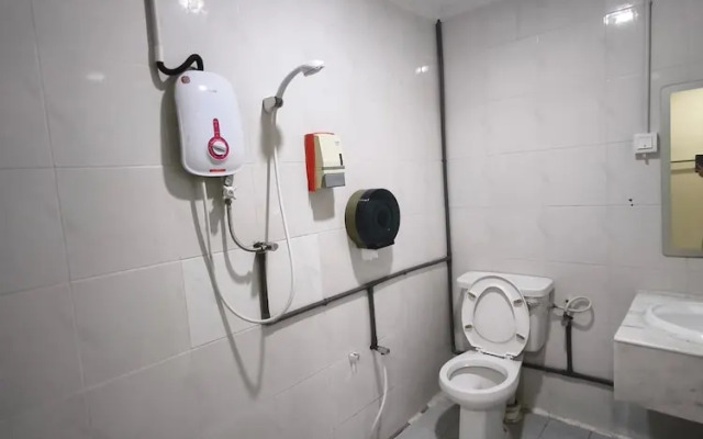 OYO 90895 Hotel Ikia