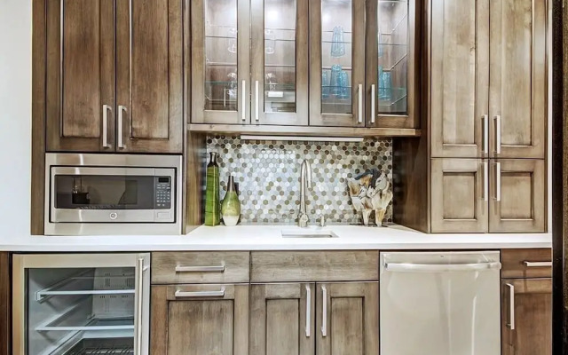 The Bogart House 5 Bedroom Home