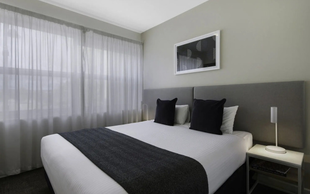 Quest Mawson Lakes