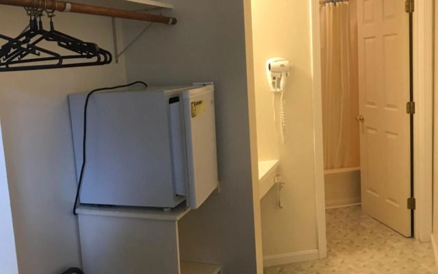 Four Seasons Motor Inn