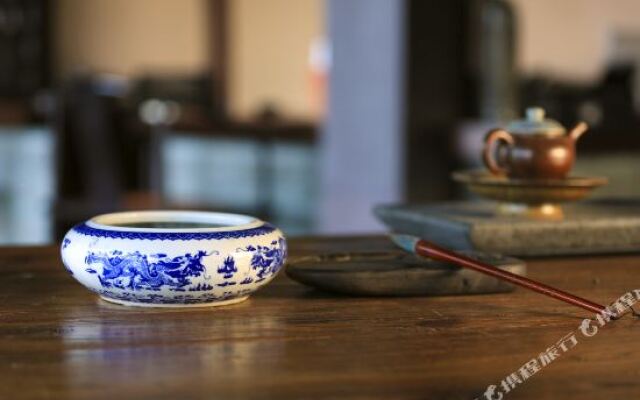Scenery Retreats (Qinling Mount Taibai Hot Spring Retreat)