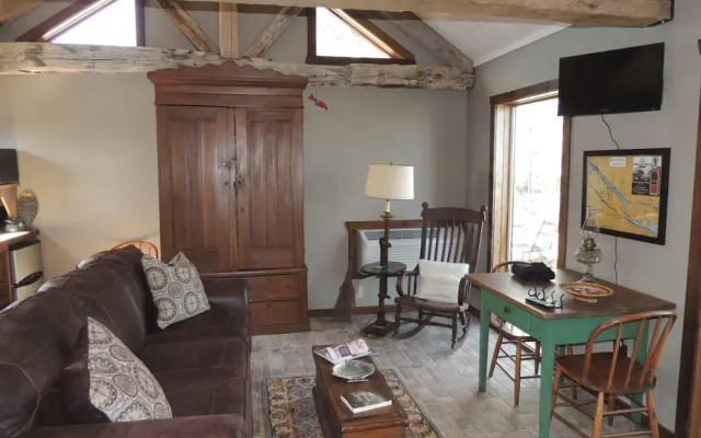 Pinckney Bend Bed & Breakfast