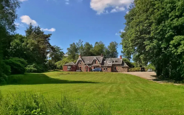 West Highland Way Hotel