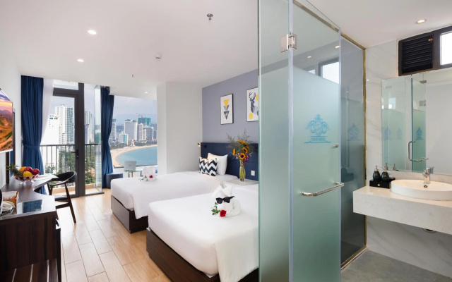 Crown Hotel Nha Trang – Guest Rooms – Nha Trang