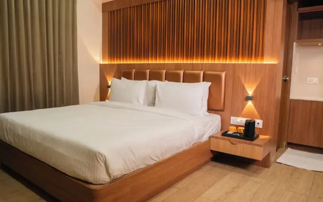 Hotel M7 Plaza