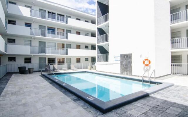 South Beach Miami Servirents