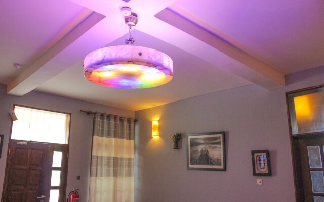 Hillstarh Hotel
