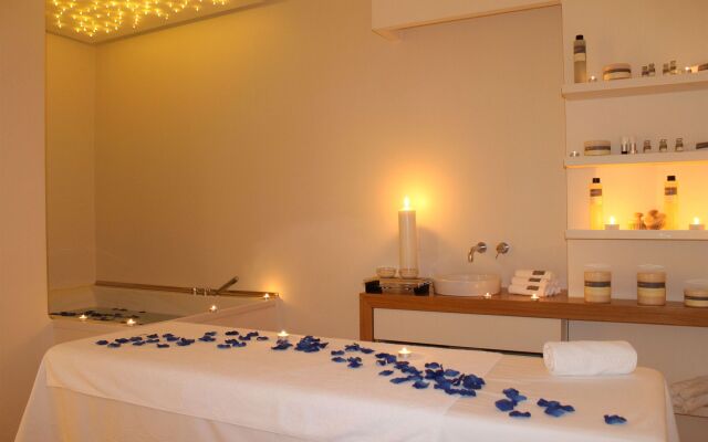 HR Hotel & Spa