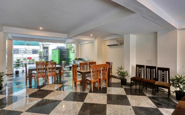 OYO Townhouse 1101 Birdhouse South City Near Omaxe Gurgaon Mall