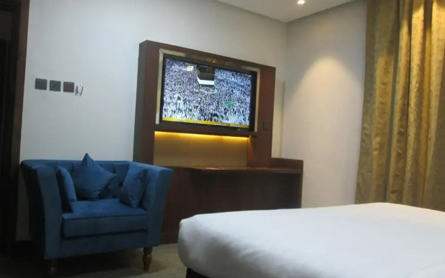 Mera Houses Aparthotel