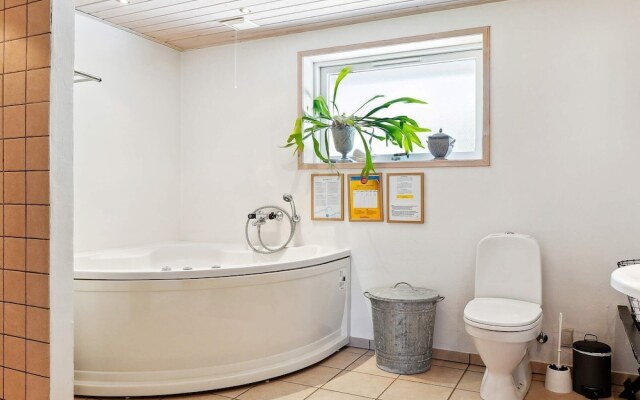 7 Person Holiday Home in Albaek