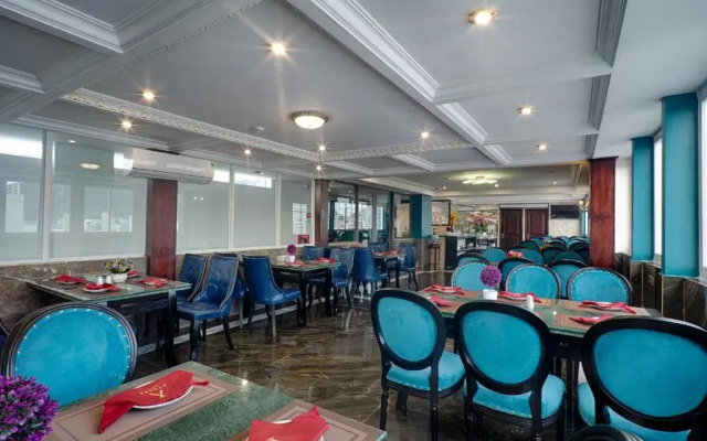 Athena Hotel