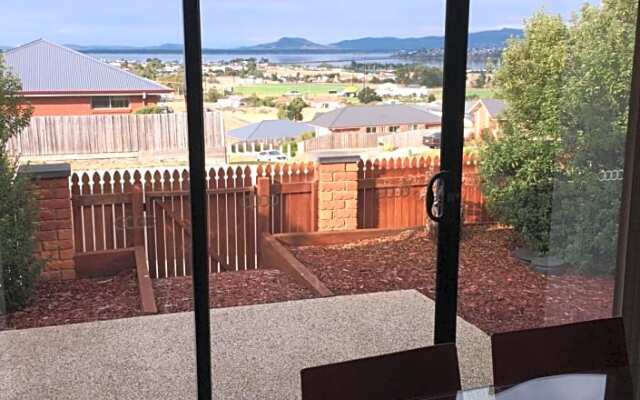 Panorama on Sorell B&B