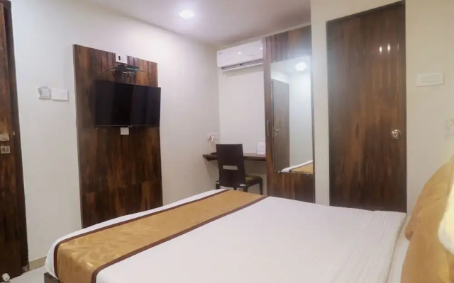 OYO 4186 Hotel Oyster