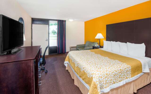 Days Inn by Wyndham Calvert City/Paducah East