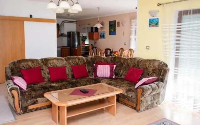 Dalmatian Apartments Bilice
