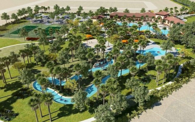 9 Bed Villa with Game Room, Pool & Spa