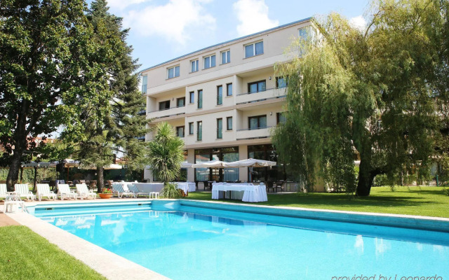 Blue Dream Hotel